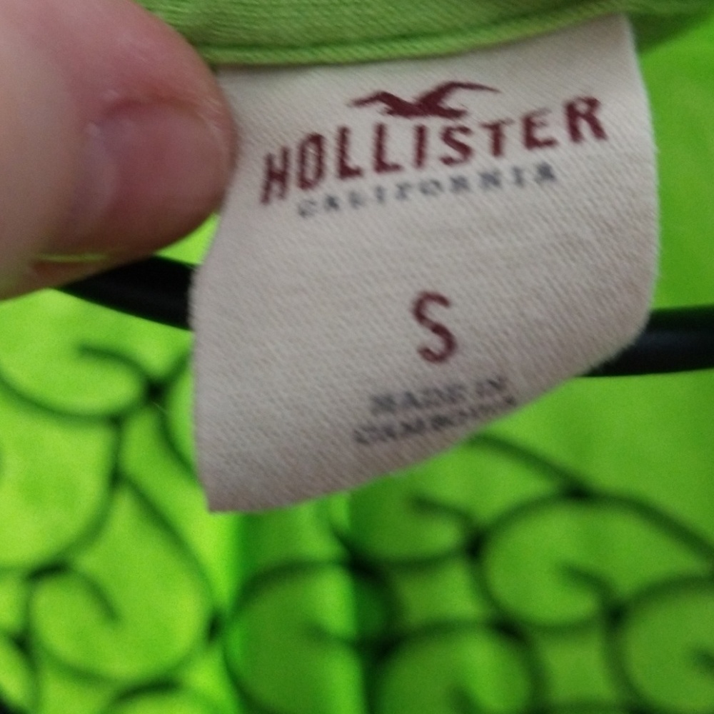 Shirt - Picture 2 of 3